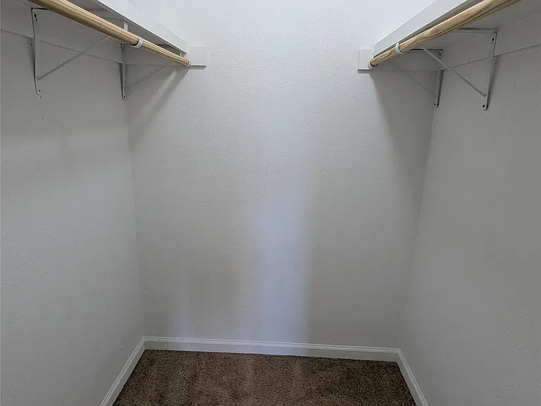 7661 Fallbrook Dr #7661 — Photo 7