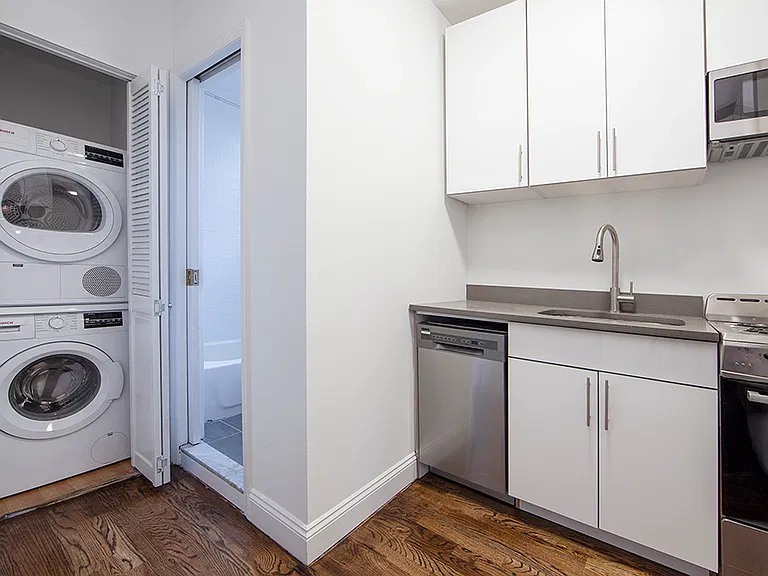 83 Baxter St #N8 — Photo 4
