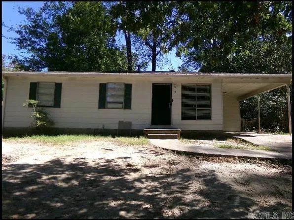 19 Portsmouth Dr, Little Rock, AR 72209