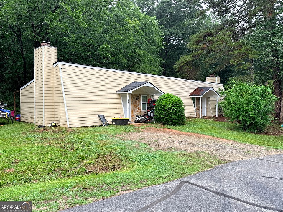 1st image of 121 Live Oak Dr #125