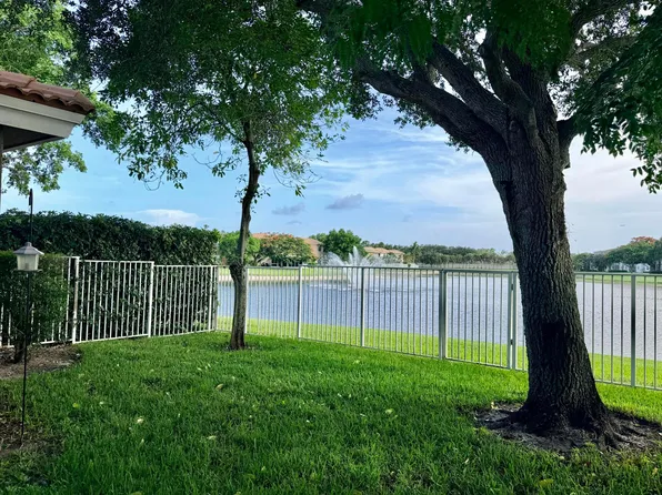 6718 Duval Avenue, West Palm Beach, FL 33411