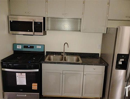 5th image of 1220 Martin Luther King Jr Blvd #13