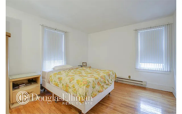 Sold by Douglas Elliman | media 10