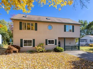 2274 Allerton Rd, Auburn Hills, MI 48326