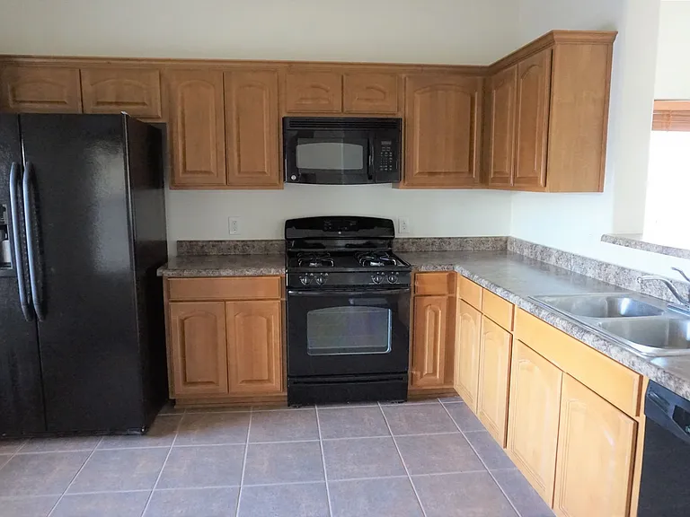 1098 Paso Robles Ave — Photo 5
