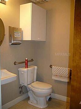 5th image of 12767 Tamiami Trl S
