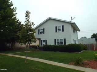 127 S Stockton St, Stockton, IL 61085