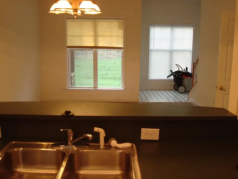 1561-1561 Pecan Ave #1561 — Photo 7