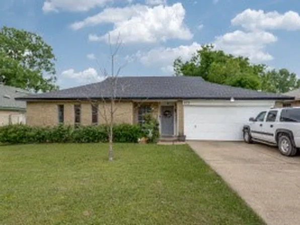 512 Sesame Dr, Mesquite, TX 75149