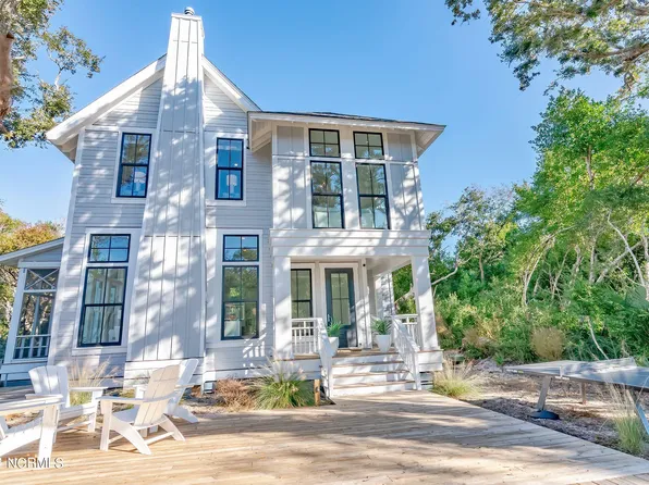 605 Kinnakeet Way, Bald Head Island, NC 28461