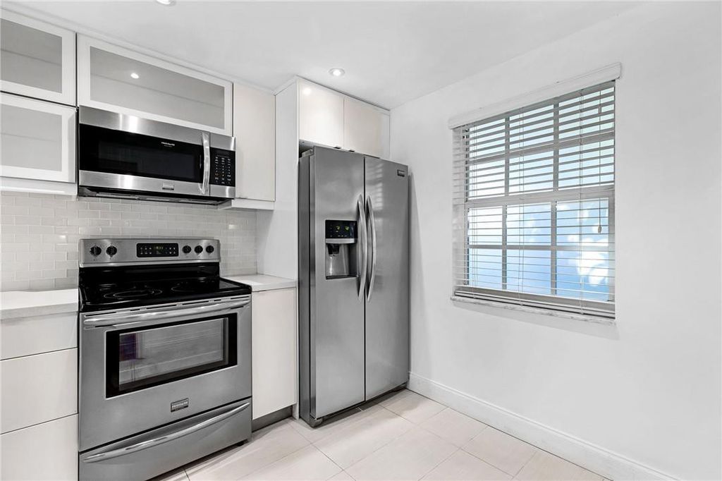 605 Oaks Dr APT 104, photo 4