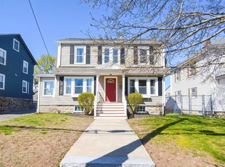 76 Margin St, Peabody, MA 01960