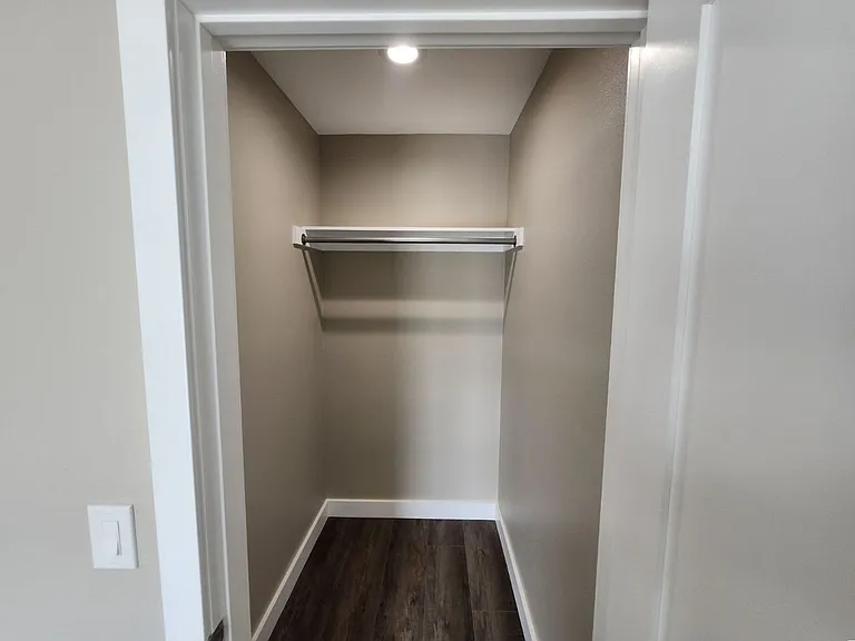 13420 S Harvest Ave — Photo 4