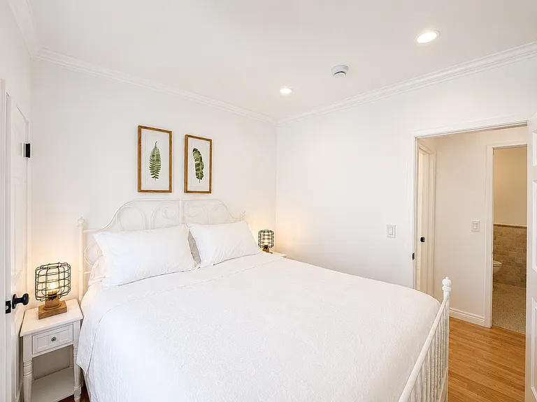 1111 21st St #1 — Photo 16