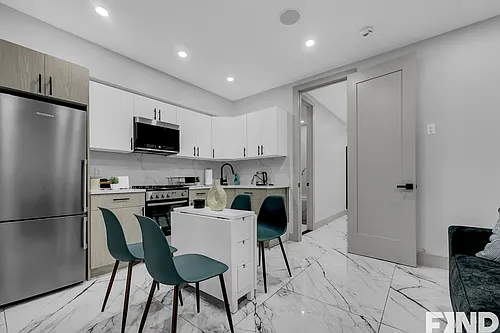 563 New York Ave #GROUNDFLOOR Photo 1