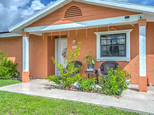 2351 SE Fruit Avenue, Port St Lucie, FL 34952