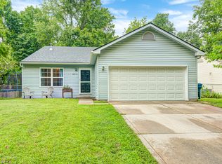 8814 Woodpointe Cir, Indianapolis, IN