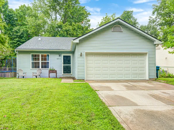 8814 Woodpointe Cir, Indianapolis, IN 46234