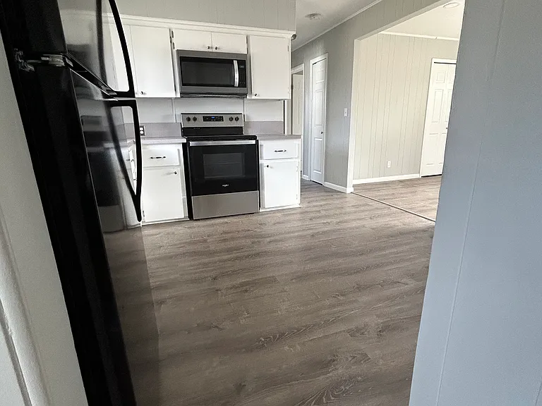 60 Jennings Rd — Photo 3