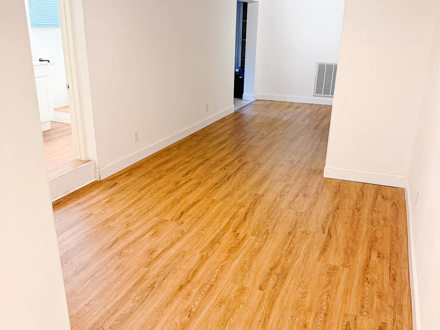 1 bed, 700 sqft, $900 — Photo 1