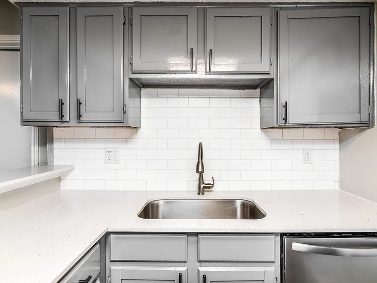 Wythe Apartment Homes — Photo 8