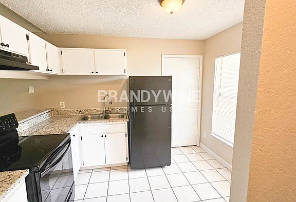 5th image of 9316 N 17th St