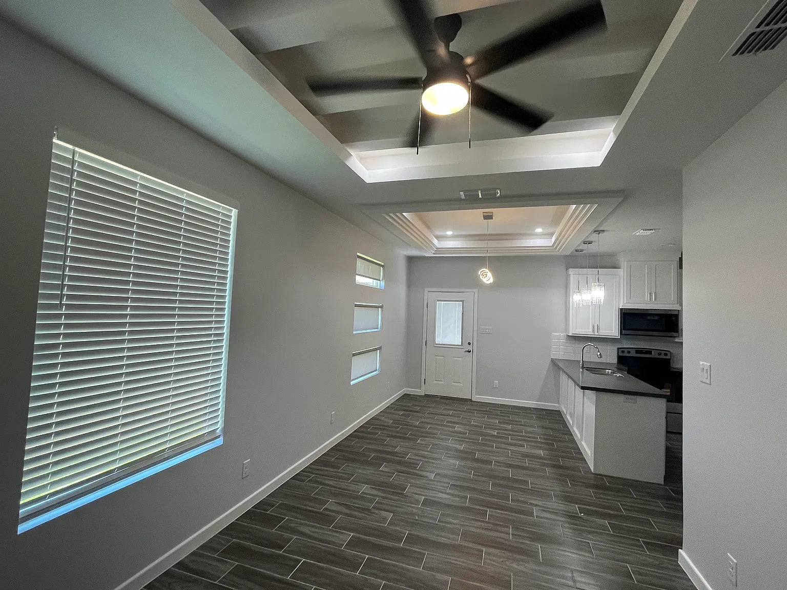 1708 W Violet Dr — Photo 3