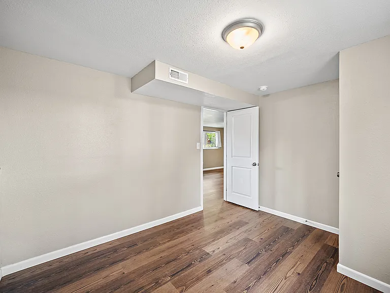 7530 Deer Trl — Photo 21