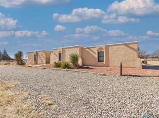 4802 Thunderbird Ln, Roswell, NM 88203