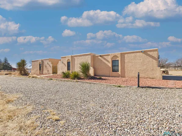 4802 Thunderbird Ln, Roswell, NM 88203
