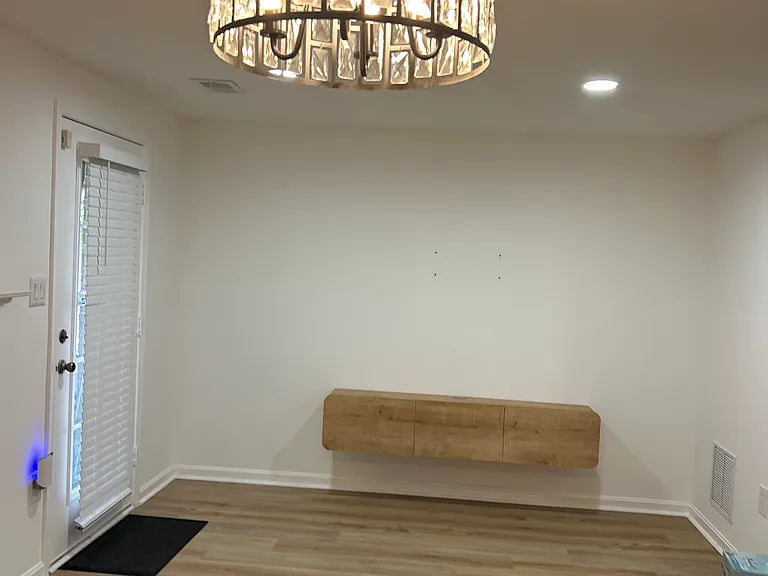 4102 Hampstead Ln — Photo 12