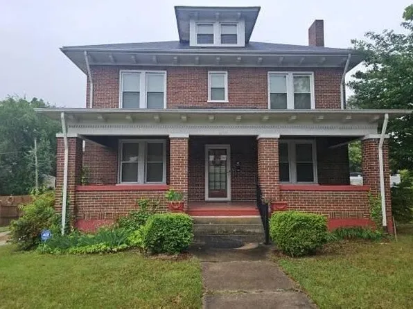 3046 Linwood Rd NW, Roanoke, VA 24017
