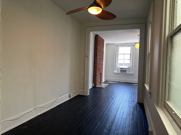 1313-1315 Main St — Photo 8