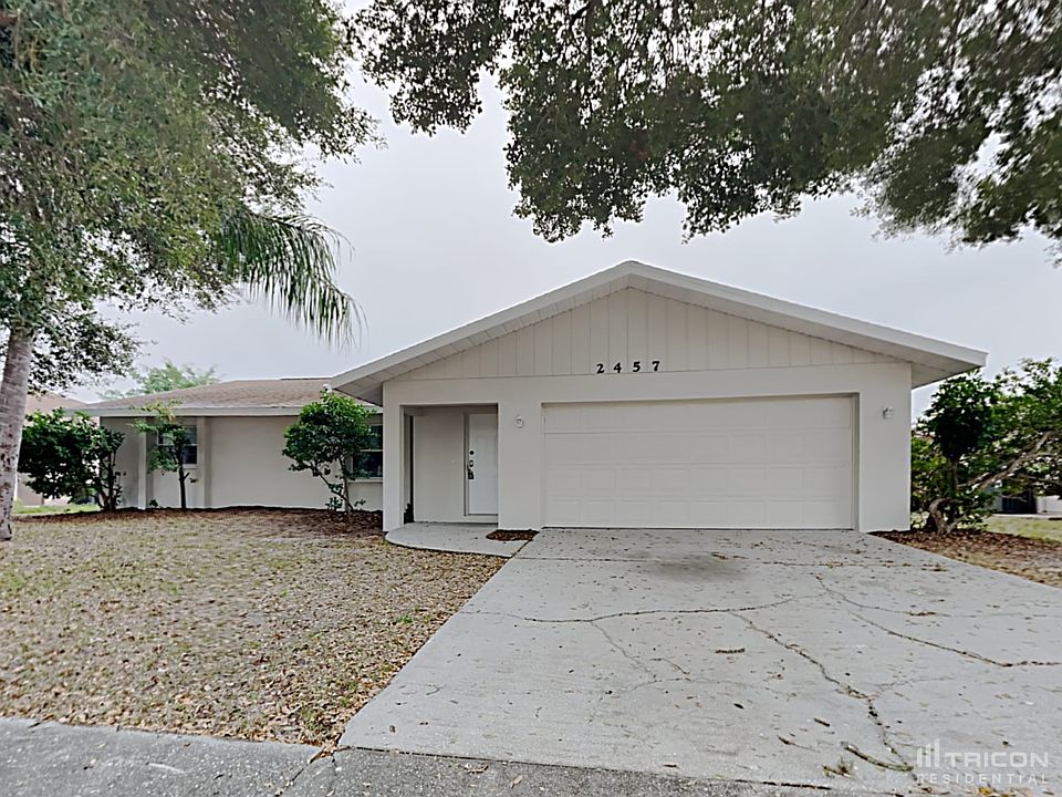 1st image of 2457 E Burr Oak Ct