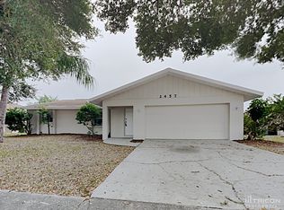 2457 E Burr Oak Ct, Sarasota, FL 34232