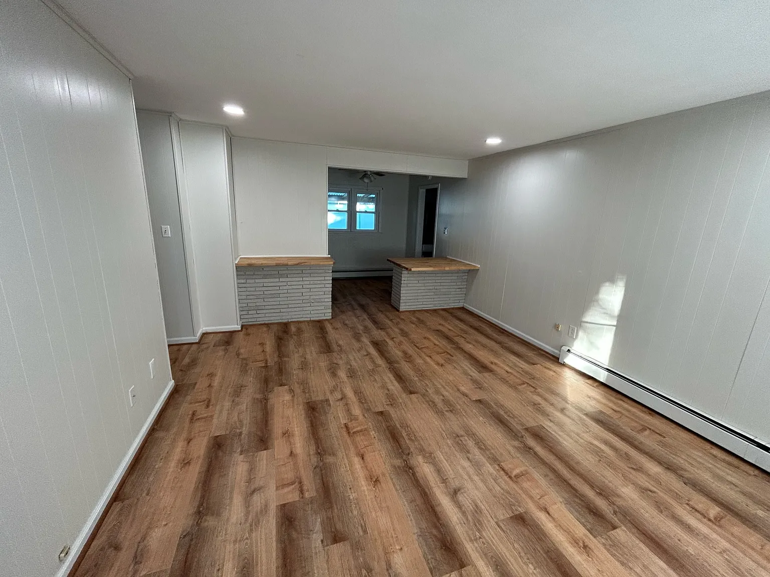 4 bed, 1200 sqft, $3,000 — Photo 2