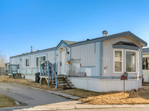 1101 84th St NE #428, Calgary, AB T2A 7X2