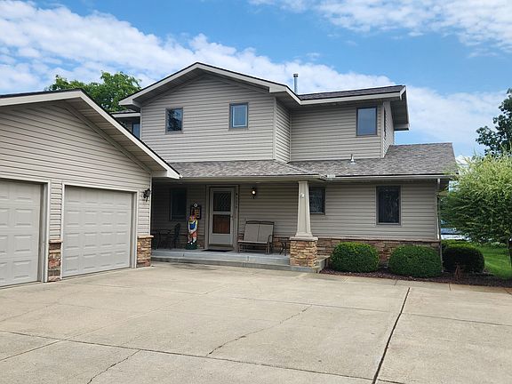2nd image of 7216 Holiday Dr