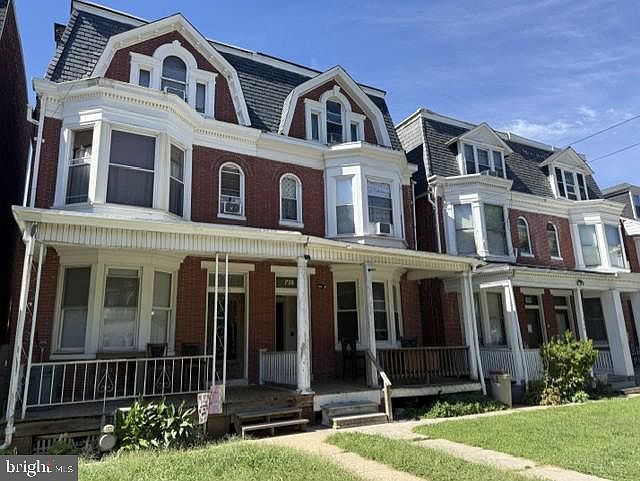 1st image of 736 S Queen St