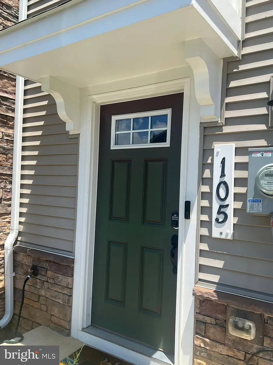 Building Photo - 105 Caswell Dr