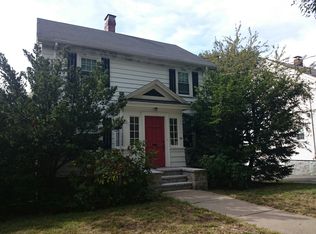 23 Hollywood Rd, West Roxbury, MA 02132