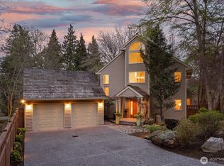 8912 46th Ave NE, Seattle, WA