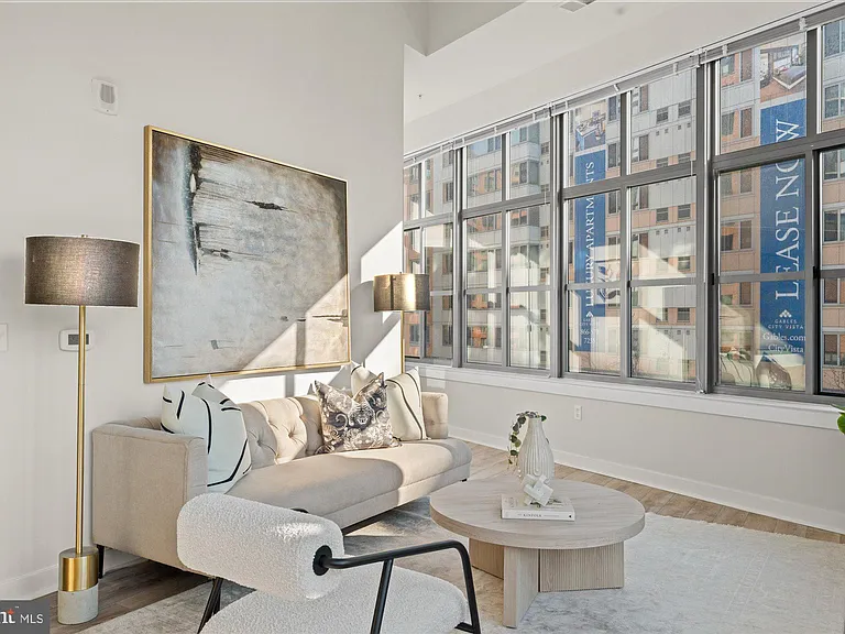 460 New York Ave NW #304 — Photo 7