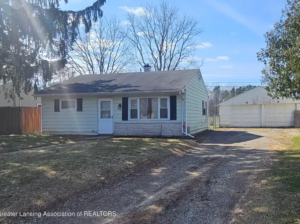 1422 Warwick Dr, Lansing, MI 48910
