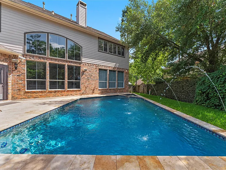 18 Degas Park Dr — Photo 44