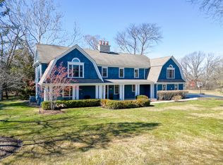 1149 Benson Ln, Libertyville, IL