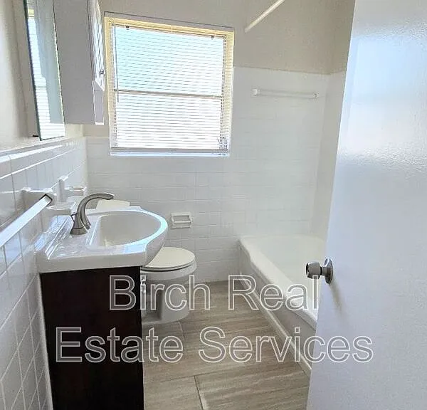 1406 Lemon St — Photo 10