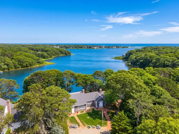 50 Shaker Lane, East Falmouth, MA 02536