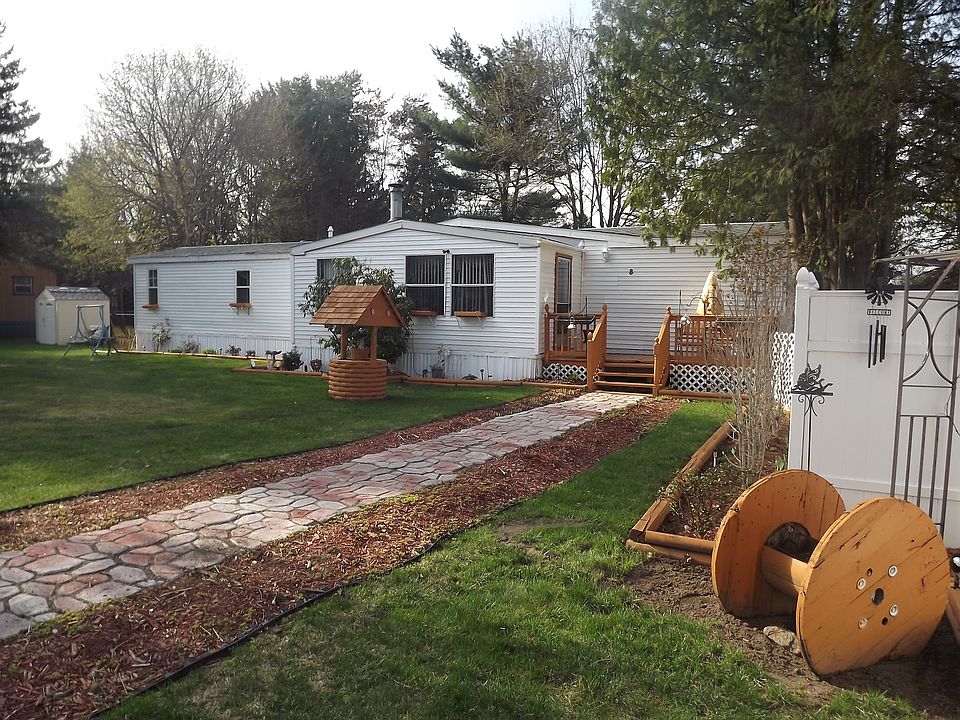 1st image of 8 Hollys Folly