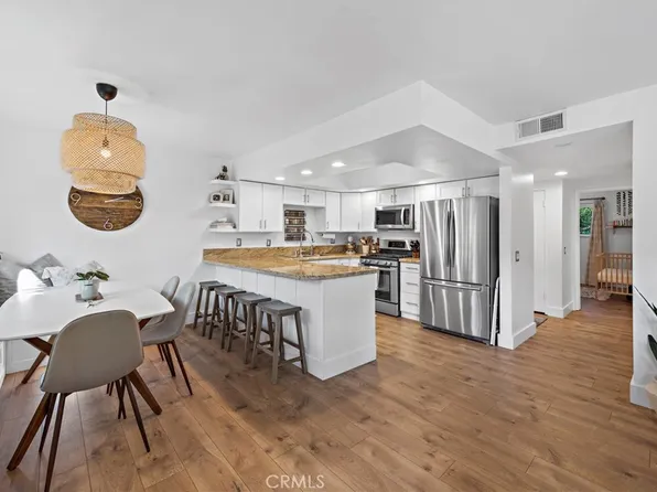 214 Via Robina APT 1, San Clemente, CA 92672